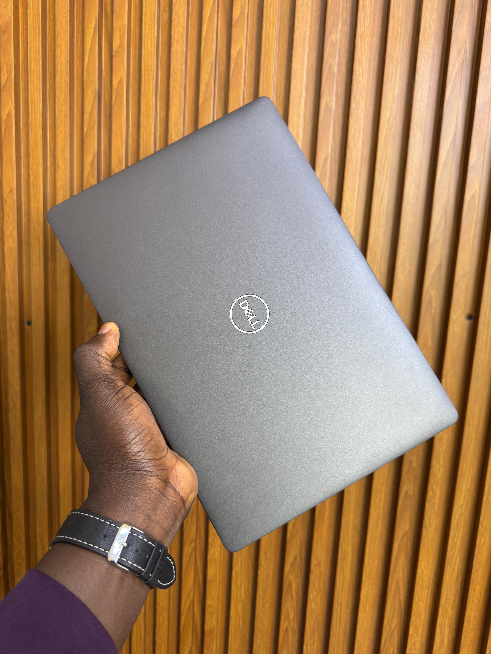 Dell Latitude 5300 Icore 5 Ram 16