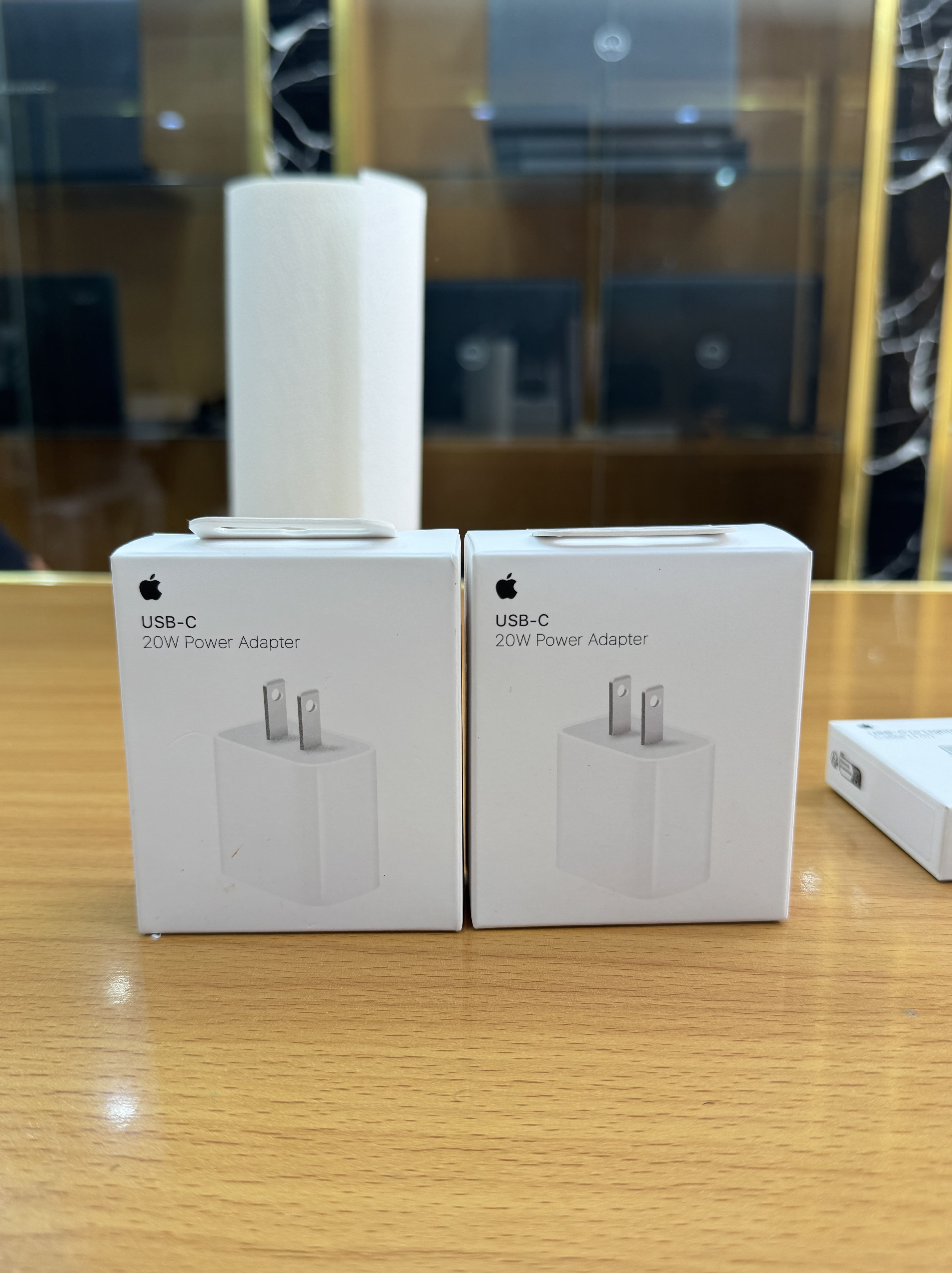 Chargeur iPhone Authentique Type-C – Câble Lightning & Adaptateur 20W (Compatible iPhone 17, 16, 15…)